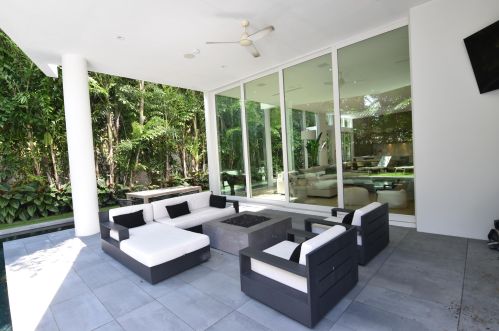 233 7 Ave, Delray Beach FL 33483-5518 exterior