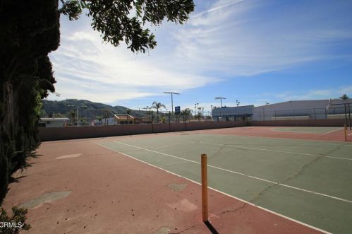 104 Ventura St, Santa Paula CA  93060-3334 exterior