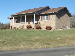 214 Stewart Hills Dr, Rogersville, TN 37857-7675