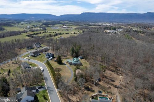 390 Forest Hills Dr, Richmond National Battlefiel VA  22835-9107 exterior