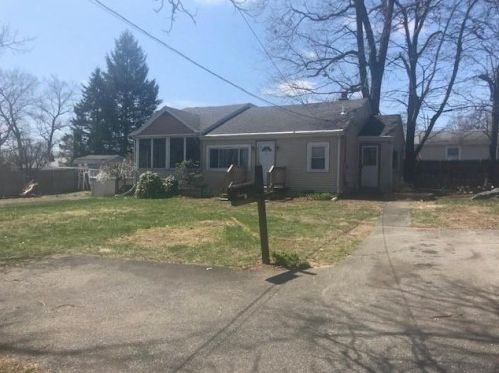 12 Haslam St, North Providence RI  02904-3218 exterior