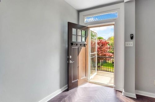 1545 Cumberland St, Pittsburgh PA  15205-3619 exterior