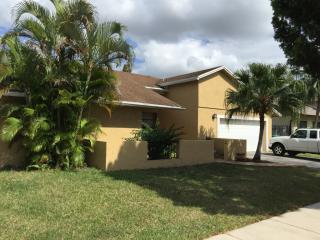 10701 139th Ave, Miami, FL 33186-3172