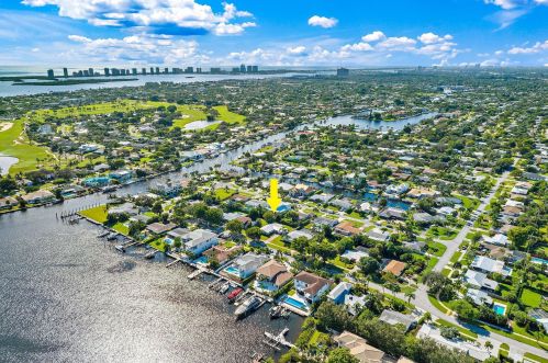 716 Teal Way, West Palm Beach, FL 33408-4212