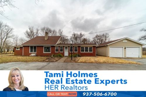 9403 National Rd, Brookville, OH 45309-9676