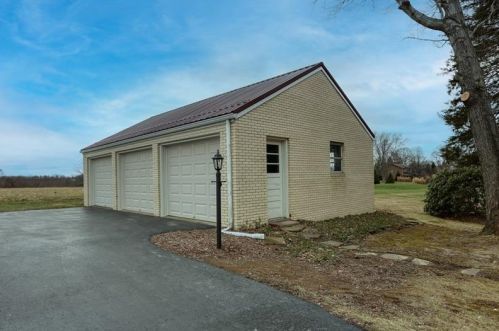 1131 Route 68, New Brighton, PA 15066-4101