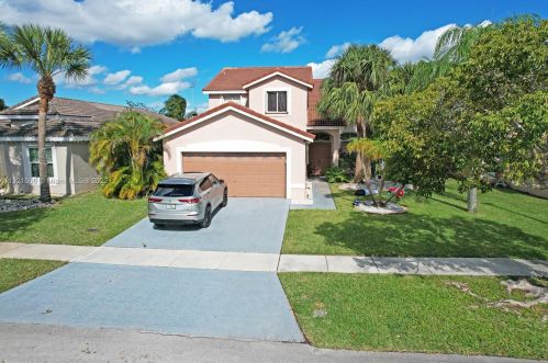 17905 1st St, Hollywood, FL 33029-3921