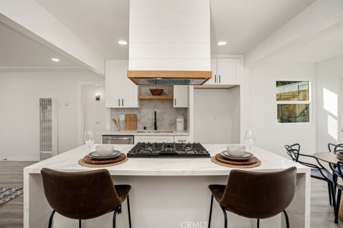 1926 Ensenada St, Lemon Grove CA  91945-3738 exterior