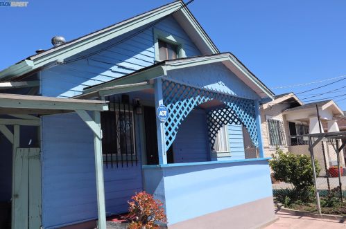 9220 Birch St, Oakland, CA 94603-1622