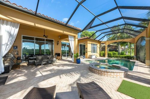 8564 Bellagio Dr, Naples FL  34114-6434 exterior