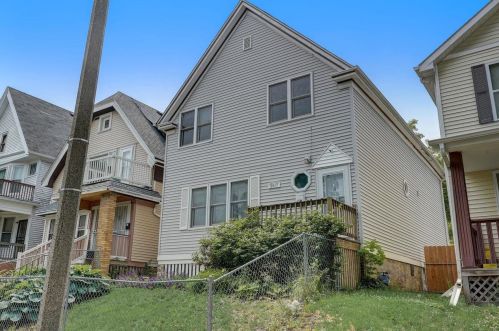 2417 34th St, Milwaukee WI  53210-2862 exterior