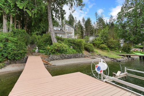 1250 Mason Lk Dr, Grapeview WA  98546-9797 exterior