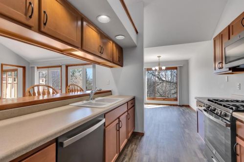 609 Orchard Ridge Rd, Dodgeville WI  53533-2002 exterior