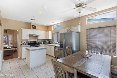 142 Pueblo Ln, Topanga CA  exterior