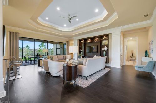 3200 Atlantic Cir, Naples FL 34119-8637 exterior