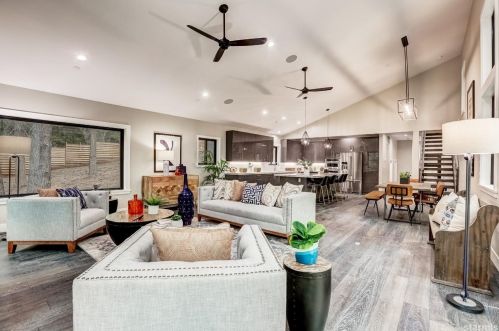 1782 Apache Ave, South Lake Tahoe, CA 96150-4833