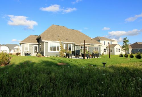 3083 Mineral Springs Blvd, Oconomowoc, WI 53066