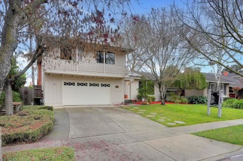 6750 Heathfield Dr, San Jose, CA 95120-2027