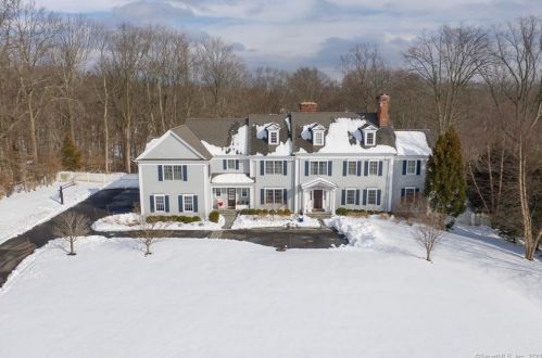 78 Skyview Ln, New Canaan, CT 06840-6031