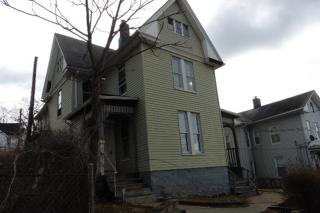 32 Coe St, Waterbury, CT 06704-4010