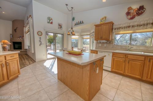 529 Wedge Way, Green Valley, AZ 85614-1148