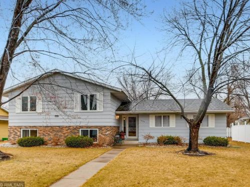 1225 13th St, Saint Cloud, MN 56303-2734
