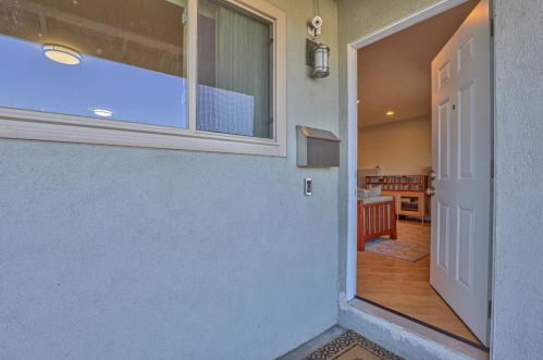 410 Carmel Ave, Marina, CA 93933-3306
