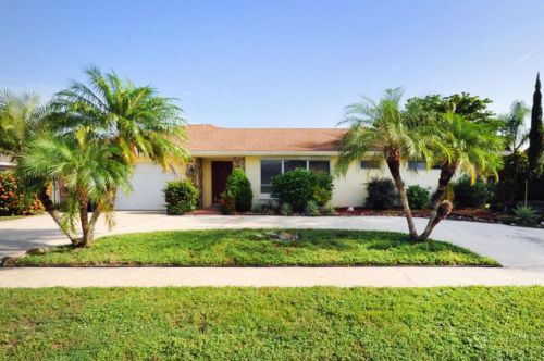 11697 Turnstone Dr, West Palm Beach, FL 33414-5845