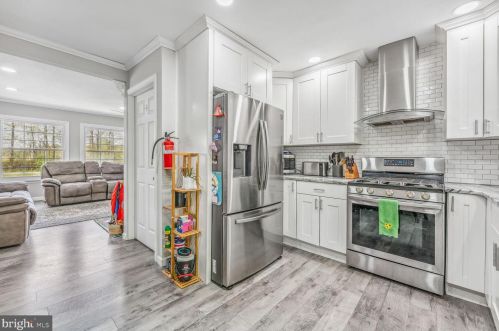 1900 Hedding Rd, Columbus NJ  08022-2067 exterior