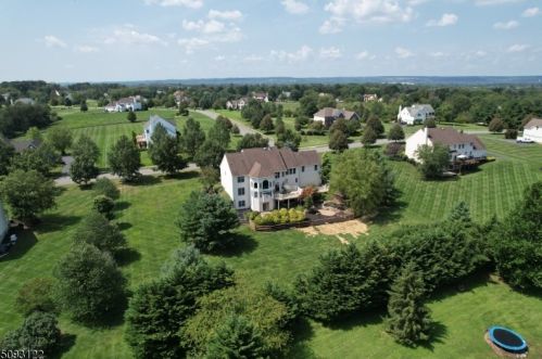 21 Patrick Henry Pl, East Amwell Township NJ  08551-1805 exterior