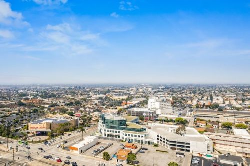 15207 Vermont Ave, Gardena CA  90247-4103 exterior