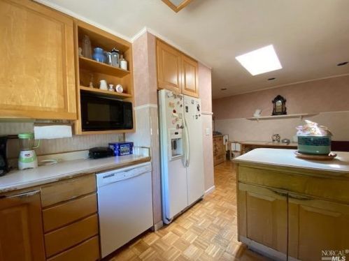 1194 Standley St, Ukiah CA  95482-4231 exterior