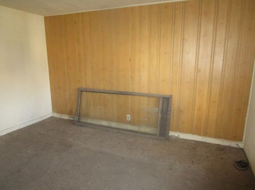 236 18th Ave, Whitaker PA  15120-1816 exterior