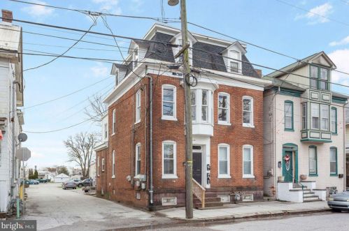 128 High St, Hanover, PA 17331-2908