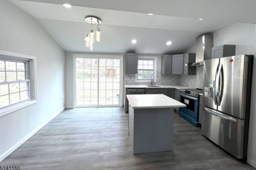 31 Station Rd, Parsippany NJ  07834-2466 exterior