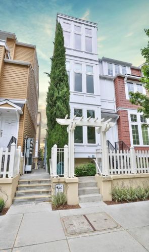 137 Laurel Grove Ln, San Jose, CA 95126-4847
