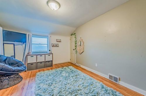 402 Homewood Ave, Trafford PA  15085-1523 exterior