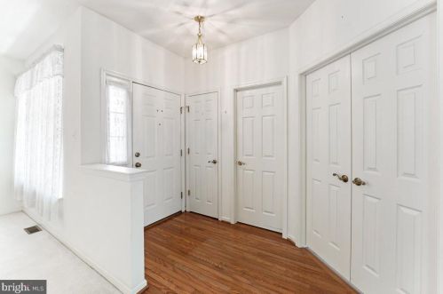 808 Phipps Woods Ct, Glen Mills PA  19342-2243 exterior