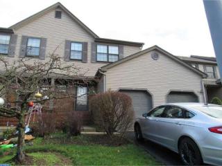 64 Manor Dr, Princeton NJ  08540-1643 exterior