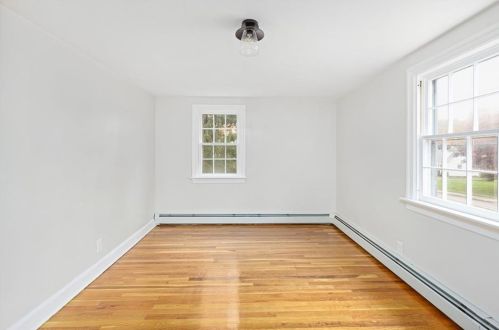 61 Knotty Oak Rd, Coventry RI  02816-8306 exterior