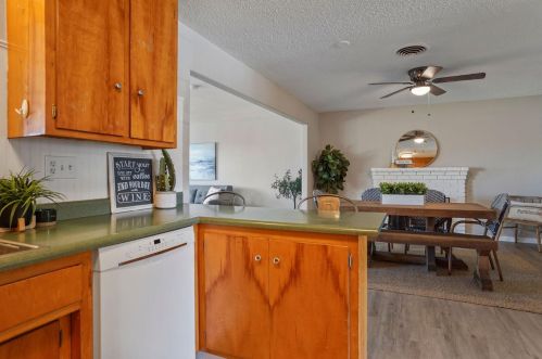 2353 Ln Loma Dr, Rancho Cordova CA 95670-3166 exterior