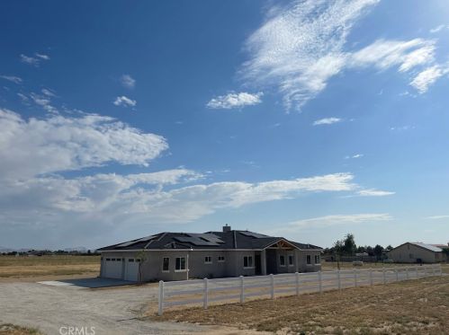 8549 Avenue, Lancaster, CA 93536-8786