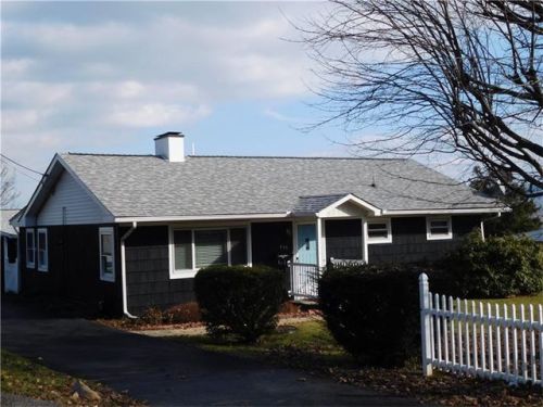 419 Saint Marys Rd, Latrobe, PA 15650-1325