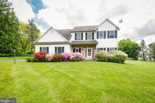 15 Keller Way, Downingtown, PA 19335-1076