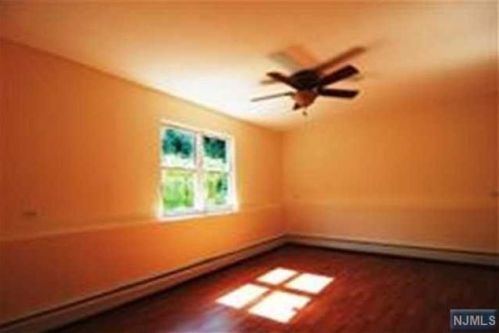2611 Jane St, North Bergen, NJ 07047-2222