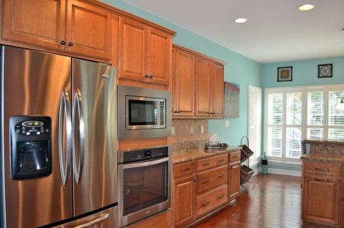 2362 Willow Run Ct, Gibsonia PA  15044-8112 exterior