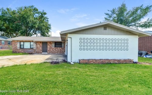 1625 Leach Cir, Titusville FL  32780-4631 exterior