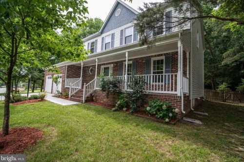 6104 Fox Point Rd, Fredericksburg VA  22407-8330 exterior