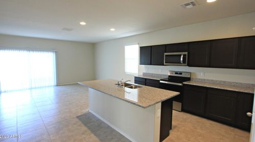 1062 Chimes Tower Dr, Casa Grande AZ  85122 exterior