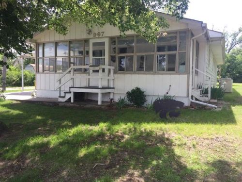 967 7th St, Stuttgart KS  67661-2744 exterior